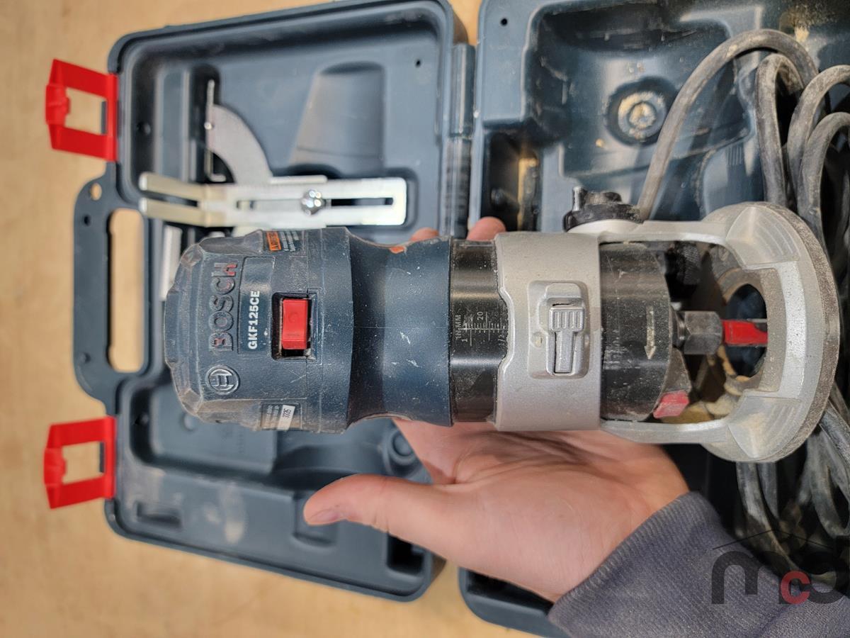 Bosch GKF125CE Colt Palm Router